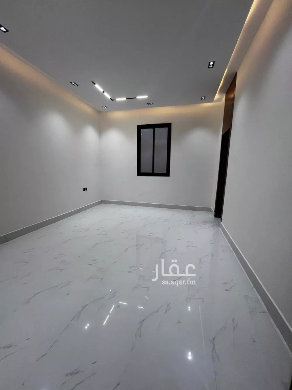 5 bedroom floor in Taibah 18