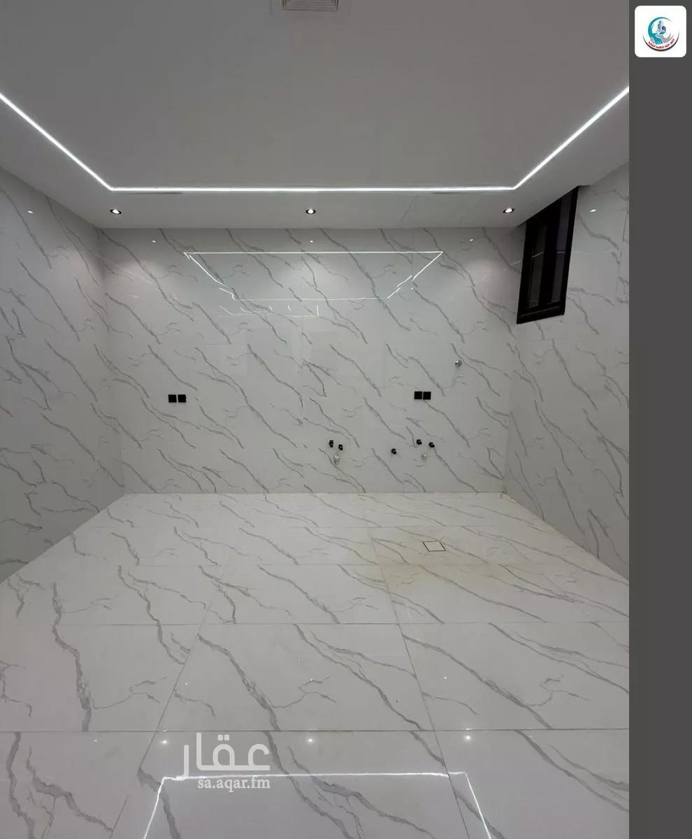 5 bedroom floor in Al Janadriyah 9
