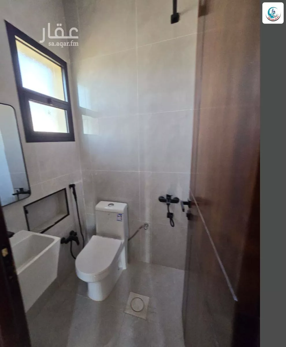 7 bedroom floor in Al Janadriyah 2