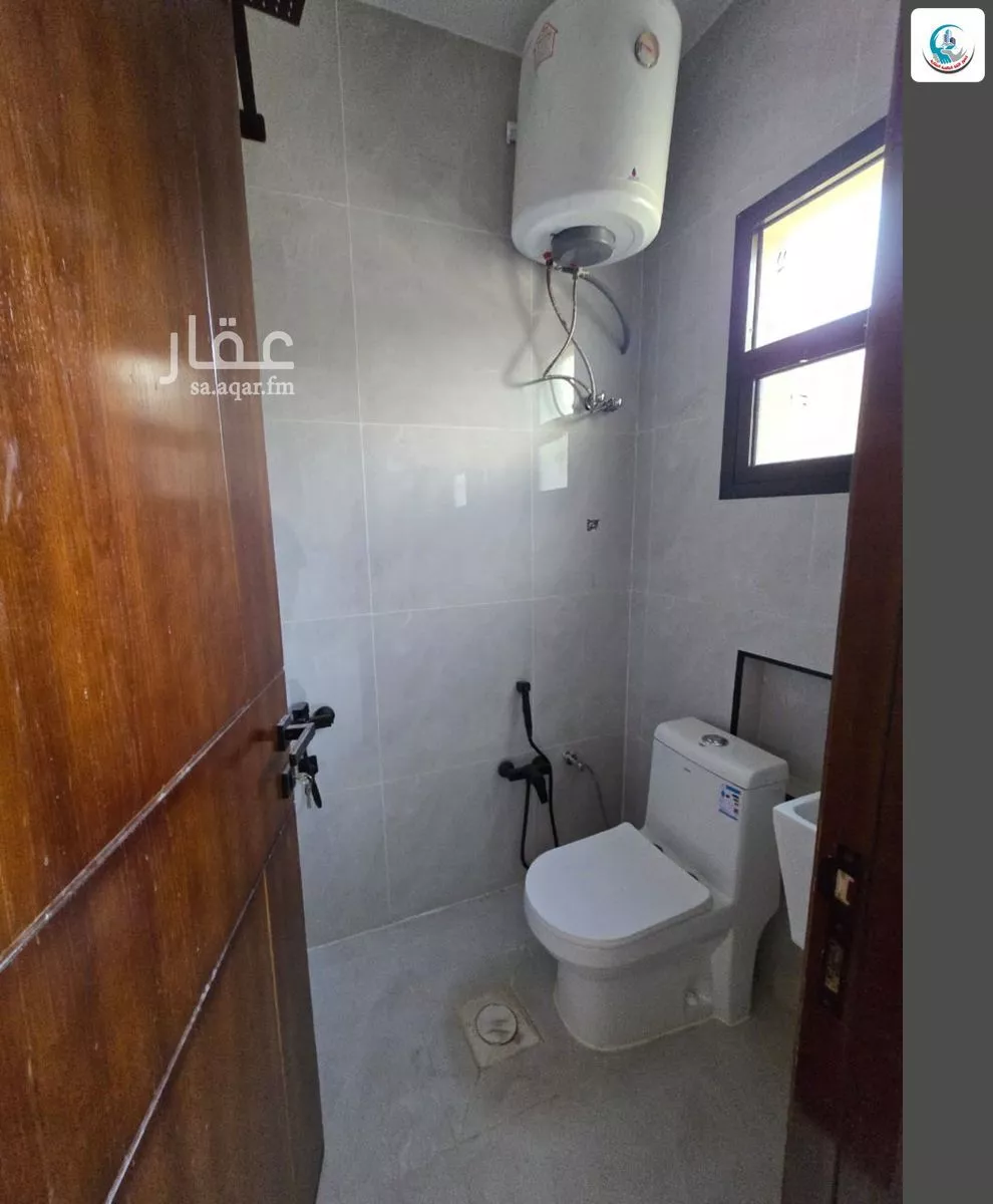 7 bedroom floor in Al Janadriyah 5