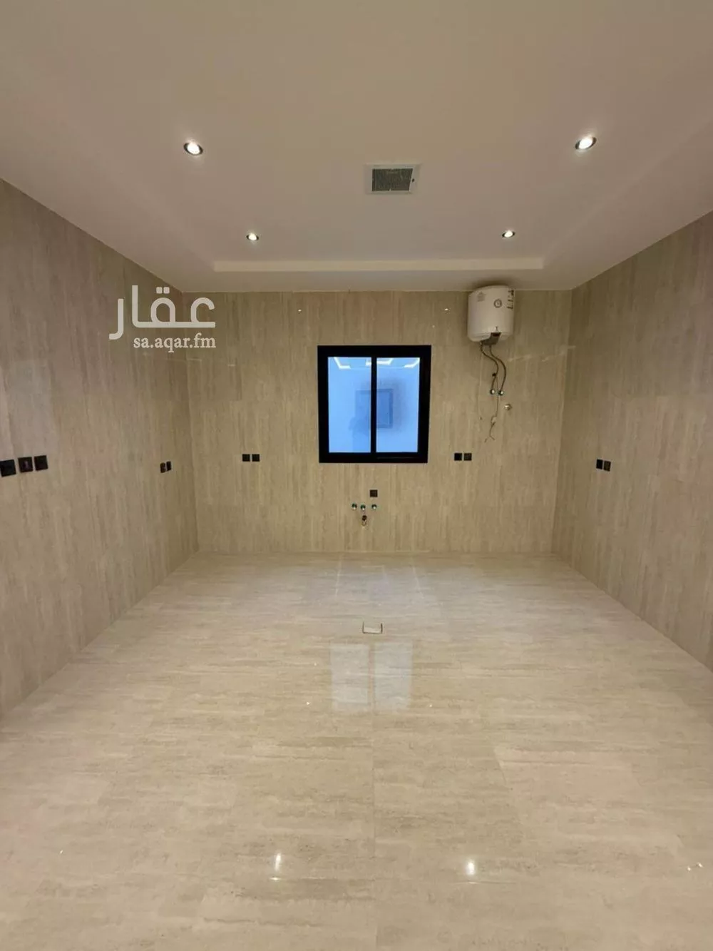 4 bedroom floor in Al Rimal 4