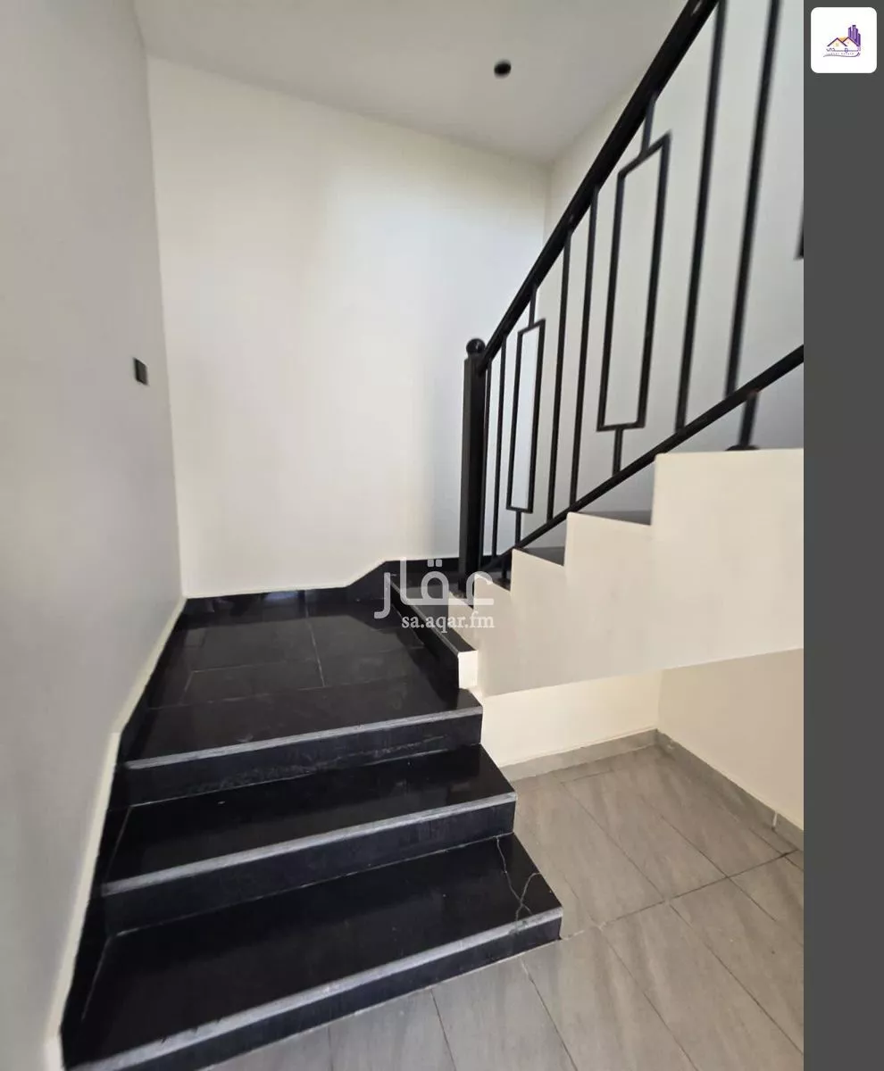 5 bedroom floor in Al Munsiyah 17