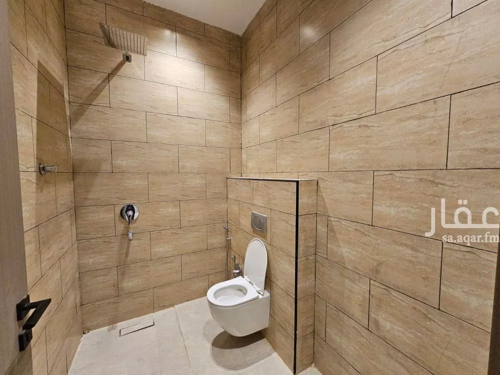4 bedroom floor in Qurtubah 9