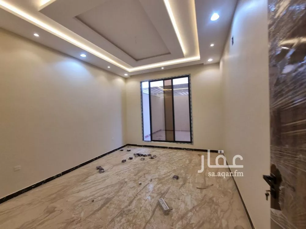 5 bedroom floor in Okaz 4