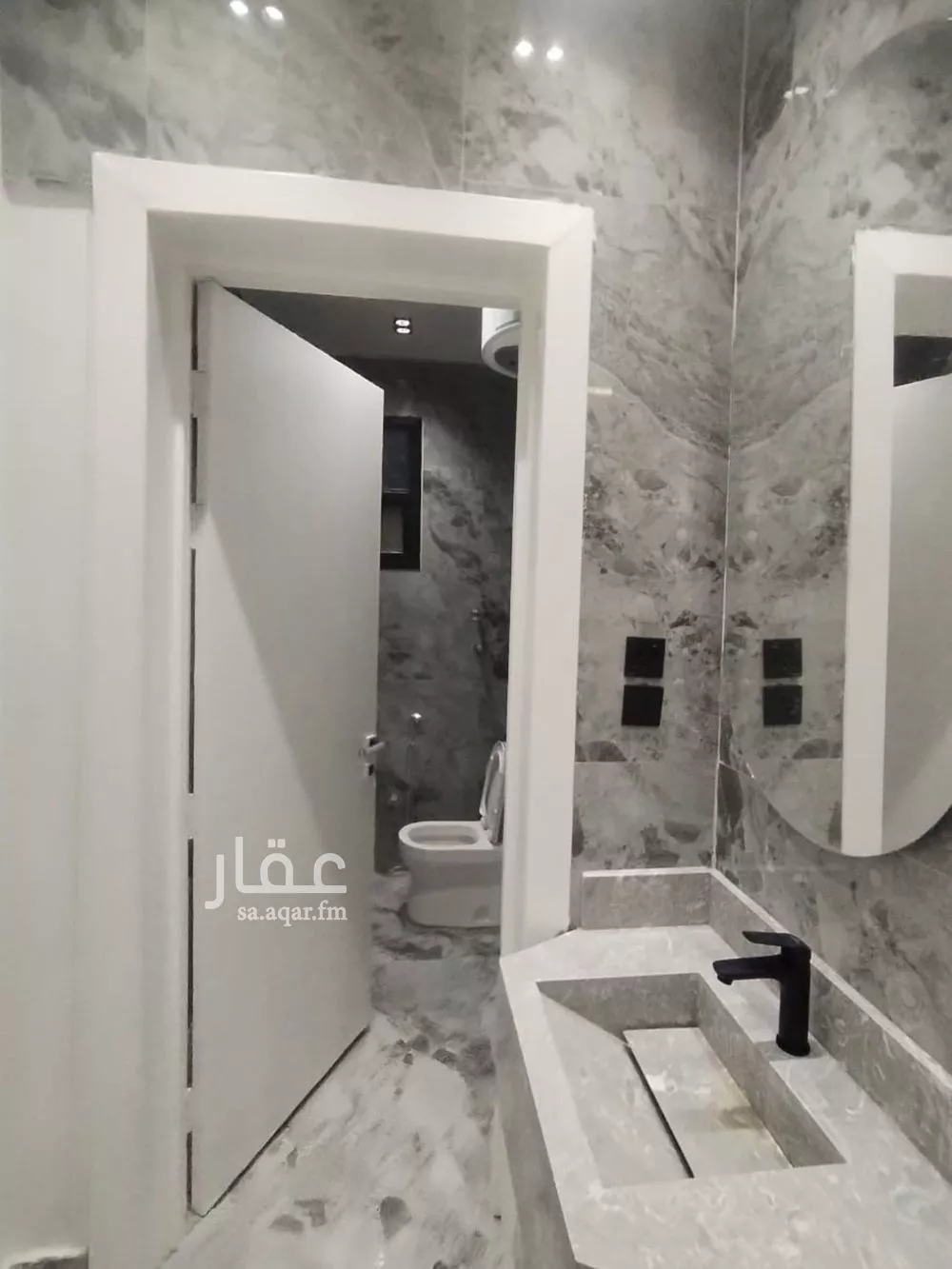 5 bedroom floor in Tuwaiq 13