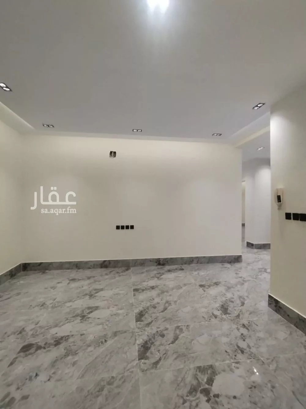 5 bedroom floor in Tuwaiq 19