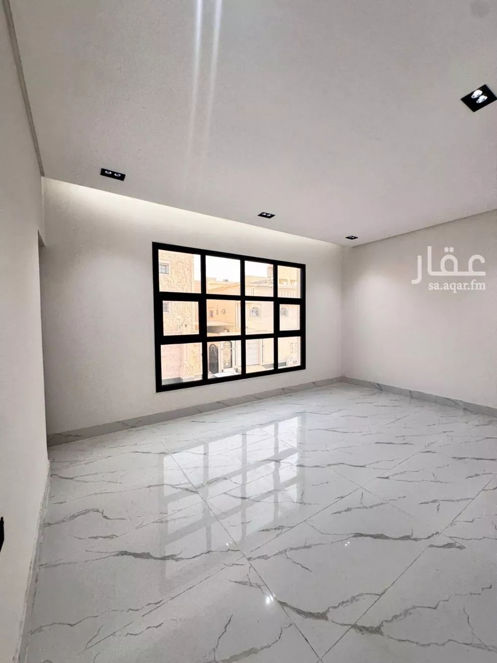 5 bedroom floor in Tuwaiq 6