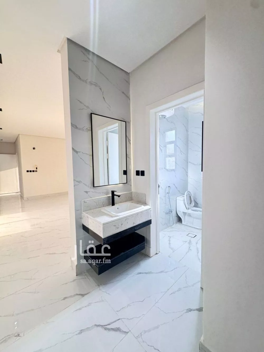 5 bedroom floor in Tuwaiq 9