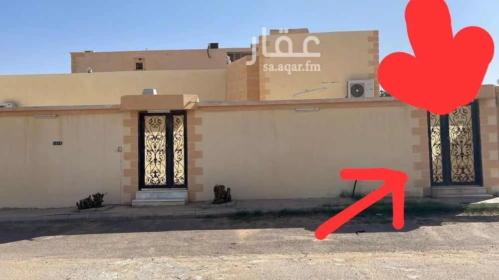 8 bedroom floor in Al Qairawan 7