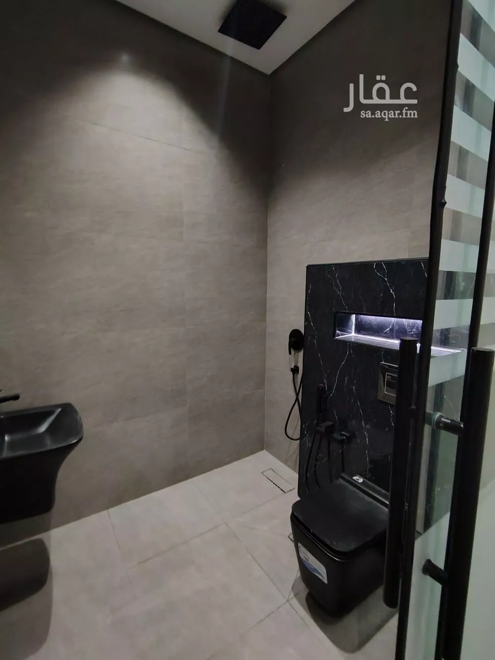 4 bedroom floor in Al Rimal 11
