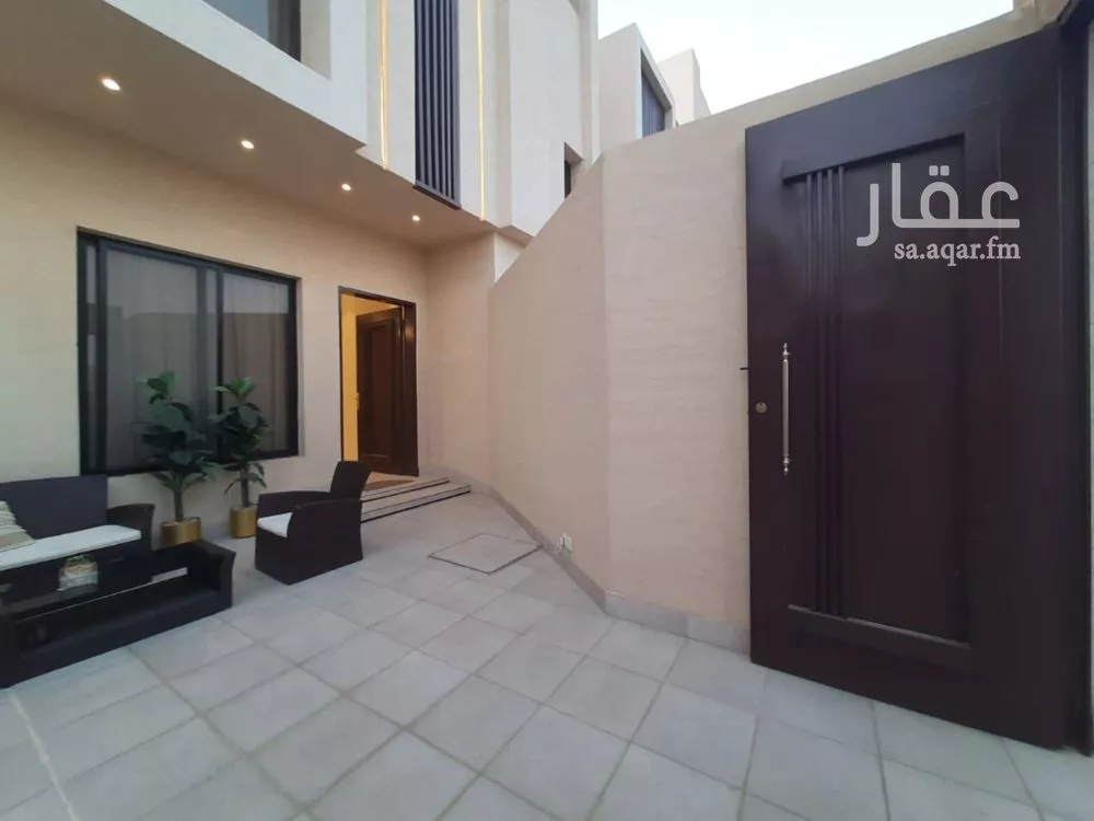4 bedroom floor in Okaz 2