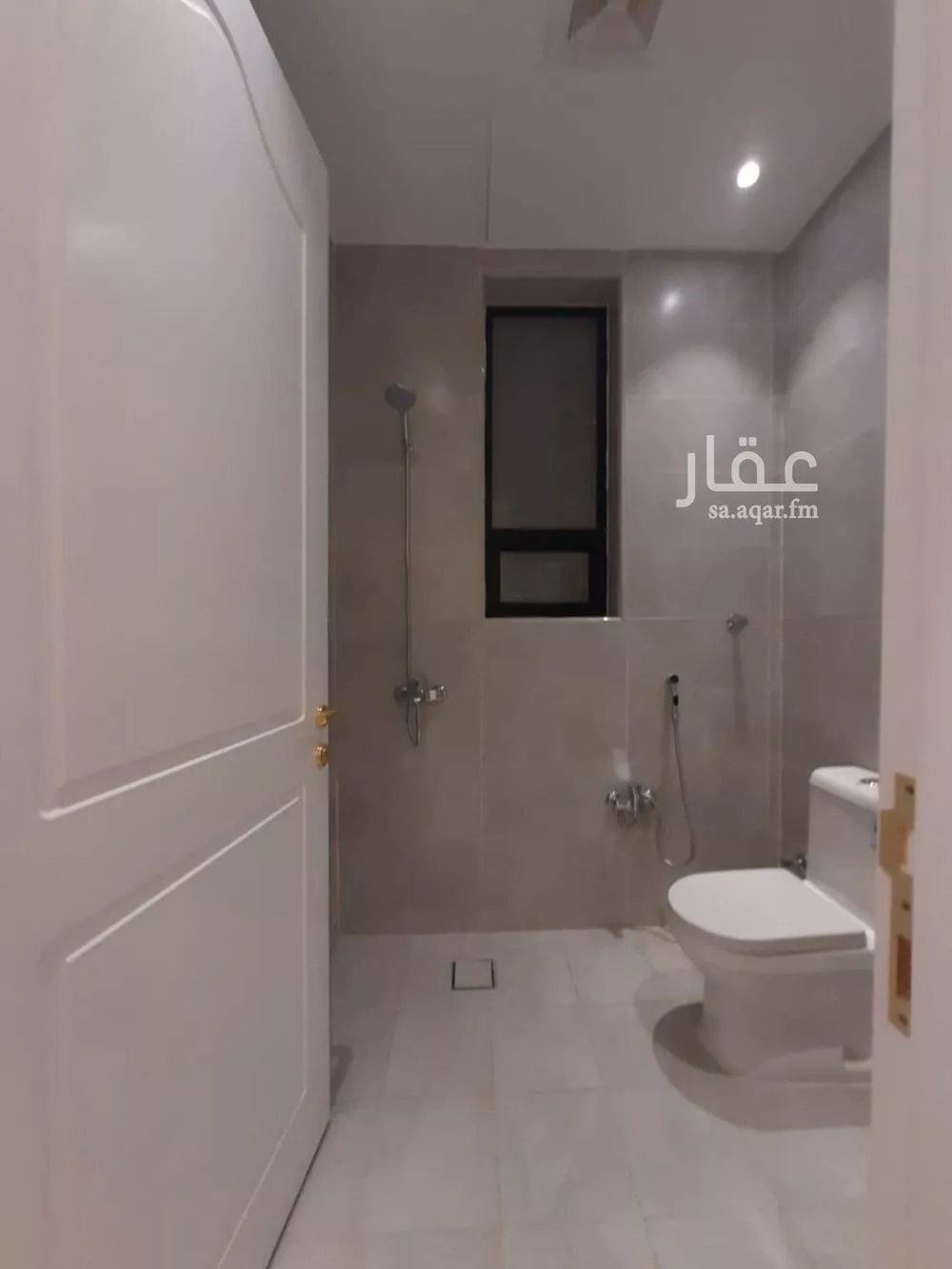 4 bedroom floor in Okaz 15