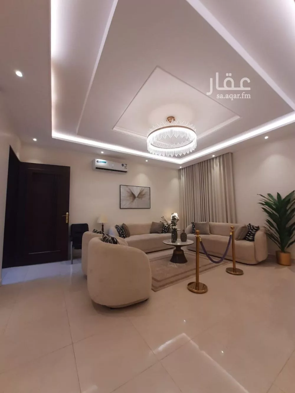 4 bedroom floor in Okaz 9
