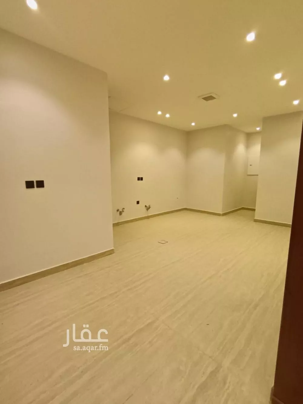 6 bedroom floor in Dhahrat Namar 14