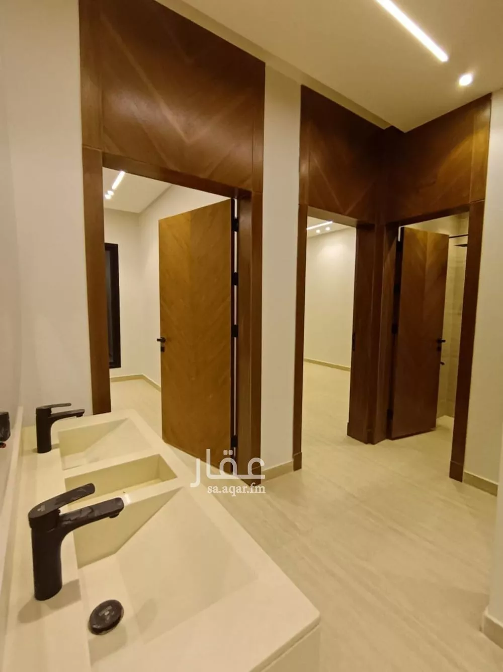 6 bedroom floor in Dhahrat Namar 4