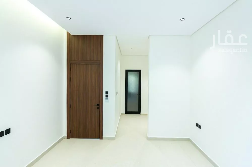 4 bedroom floor in Al Aridh 12