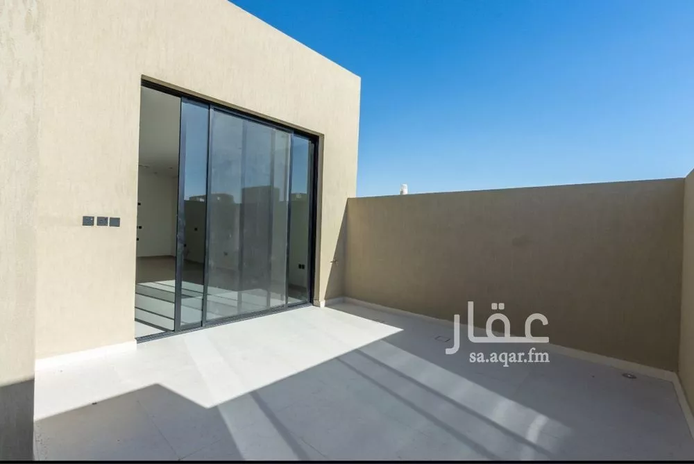 4 bedroom floor in Al Aridh 13