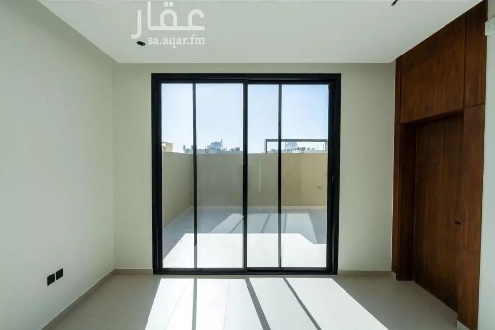 4 bedroom floor in Al Aridh 14
