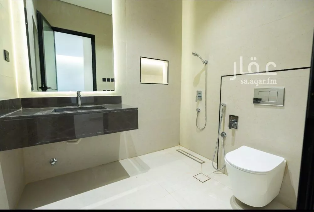 4 bedroom floor in Al Aridh 16