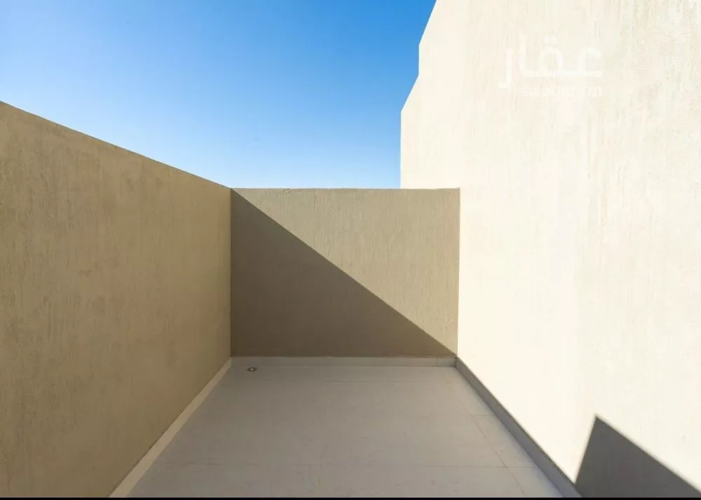 4 bedroom floor in Al Aridh 10
