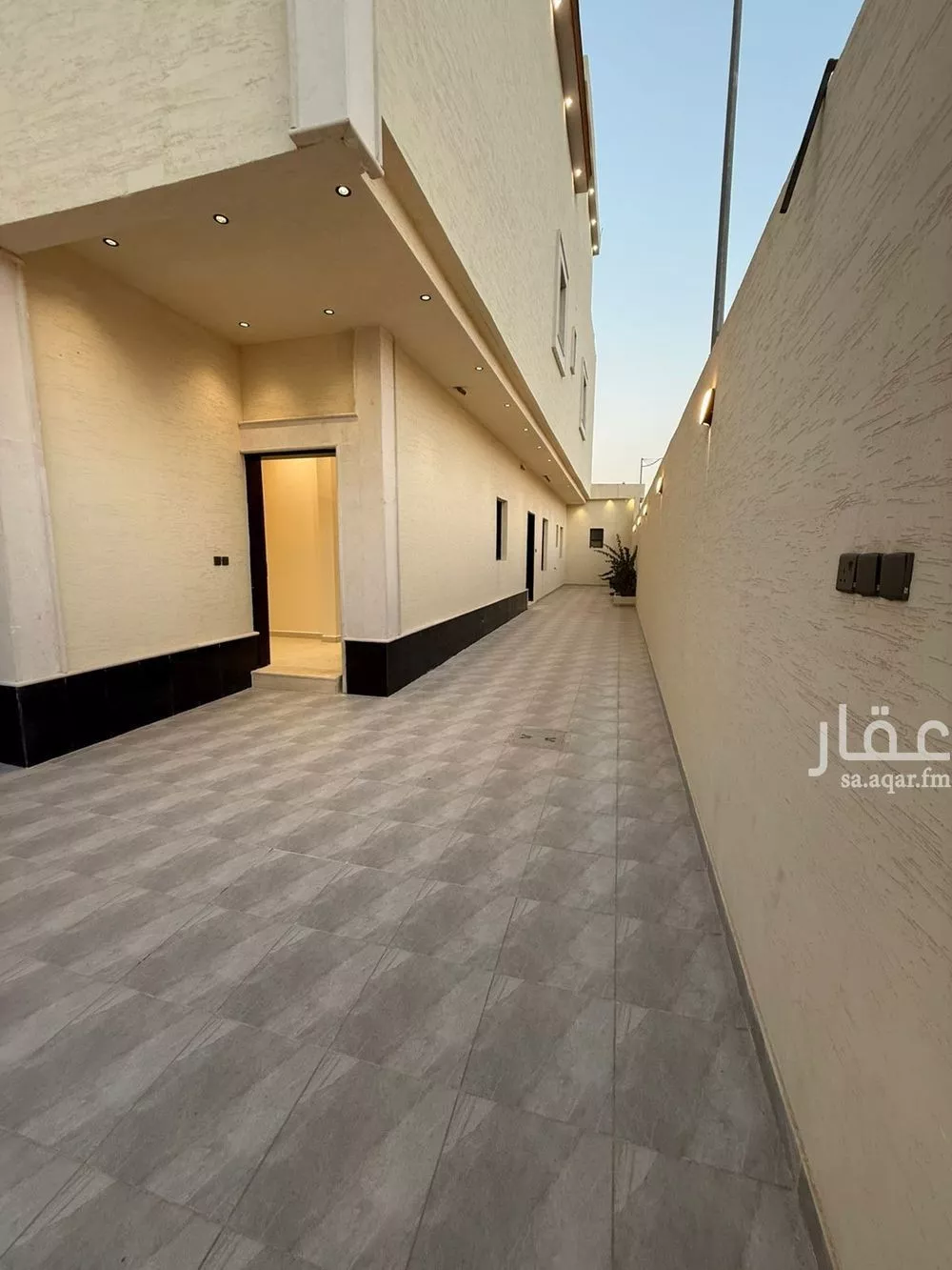 دور 4 غرف في احد 2
