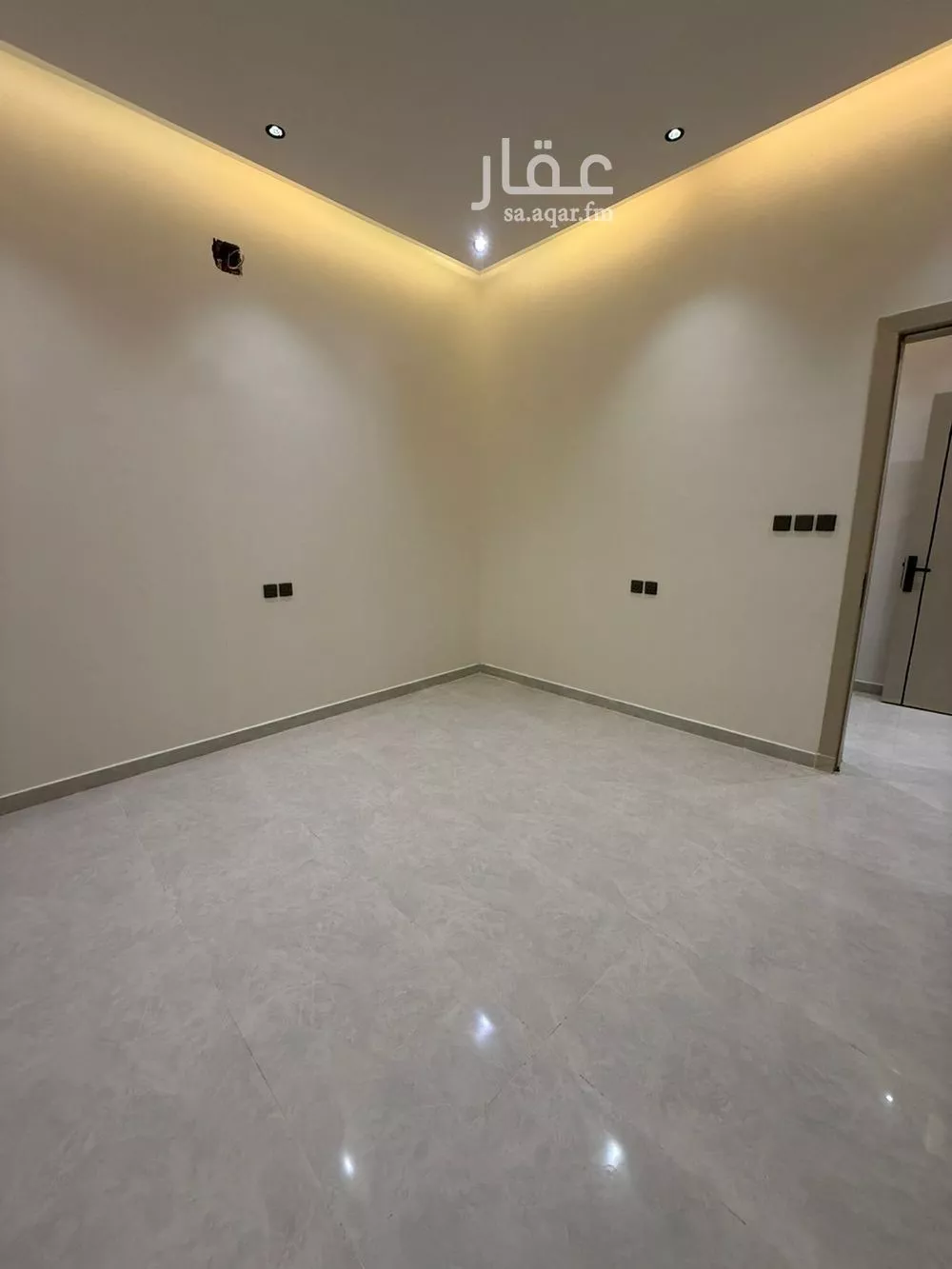 دور 4 غرف في احد 11