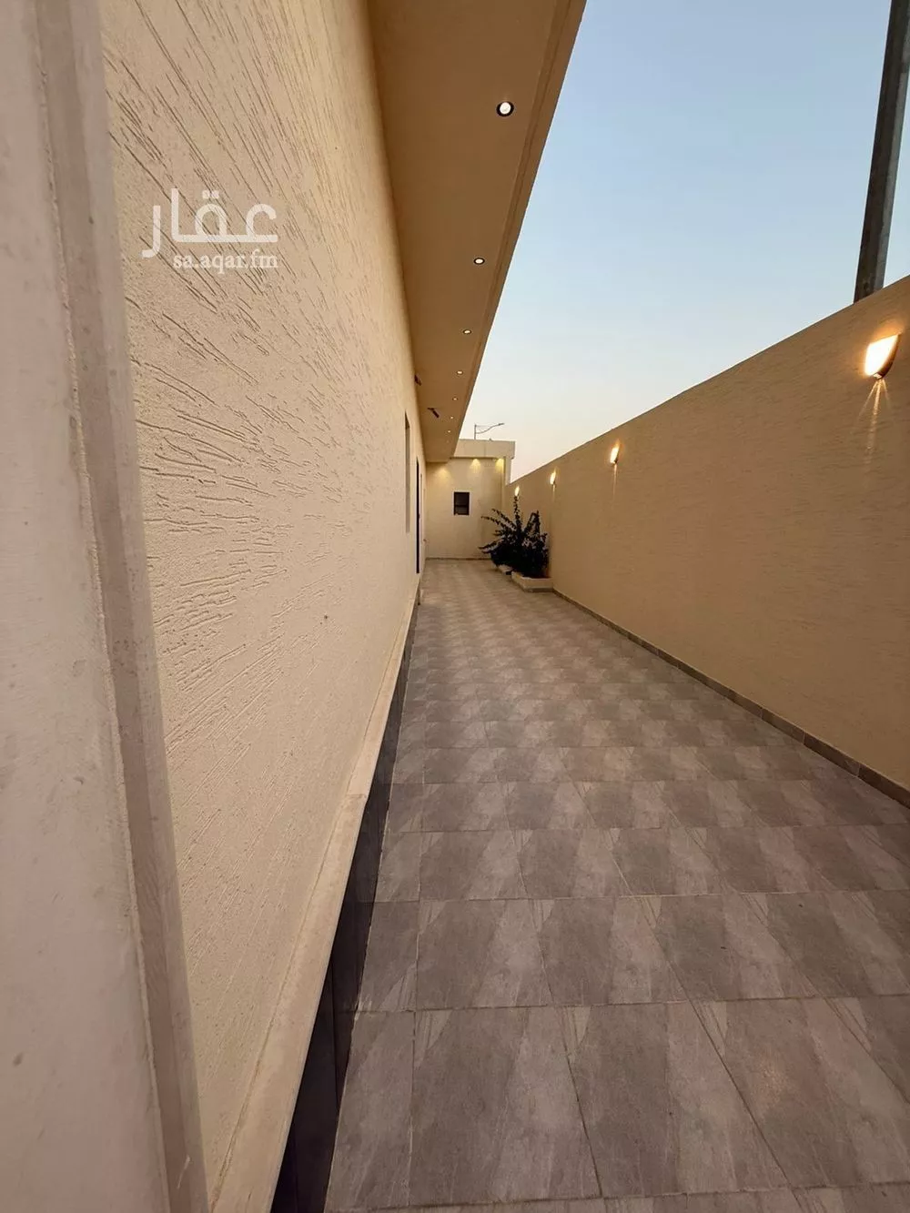 دور 4 غرف في احد 12