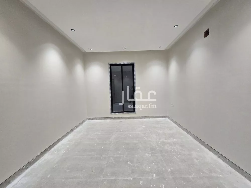 3 bedroom floor in Al Khaleej 6