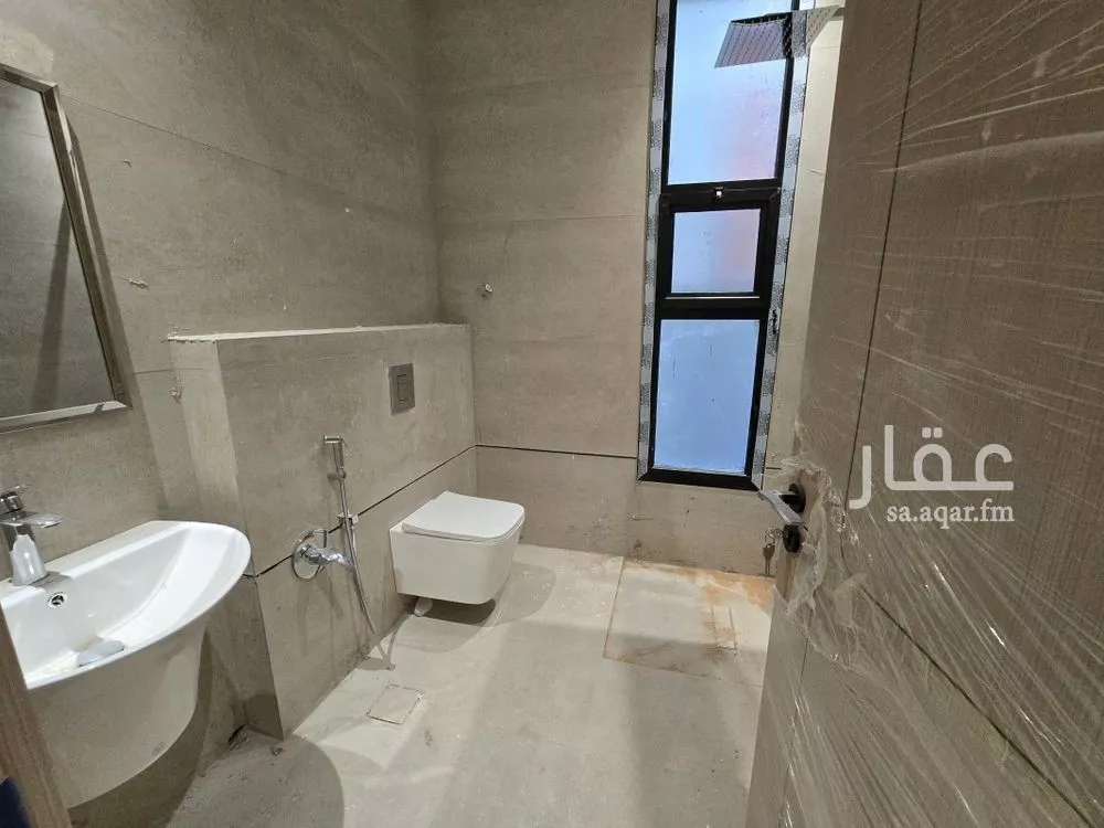 3 bedroom floor in Al Khaleej 7