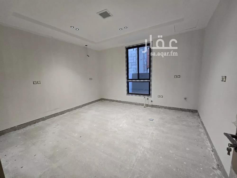 3 bedroom floor in Al Khaleej 10
