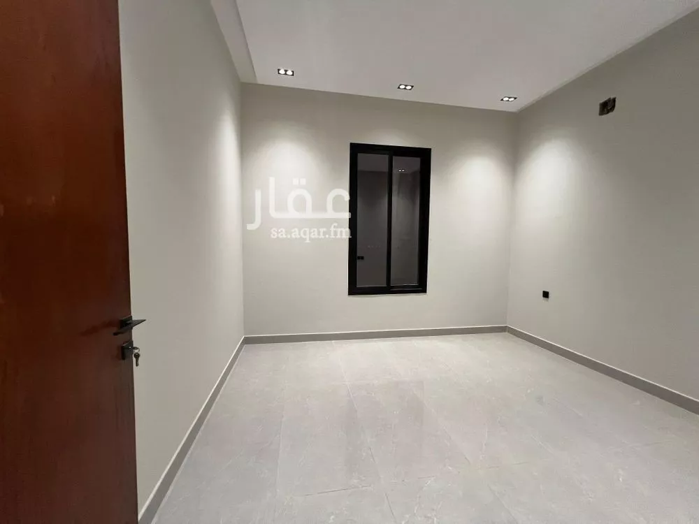 5 bedroom floor in Tuwaiq 17