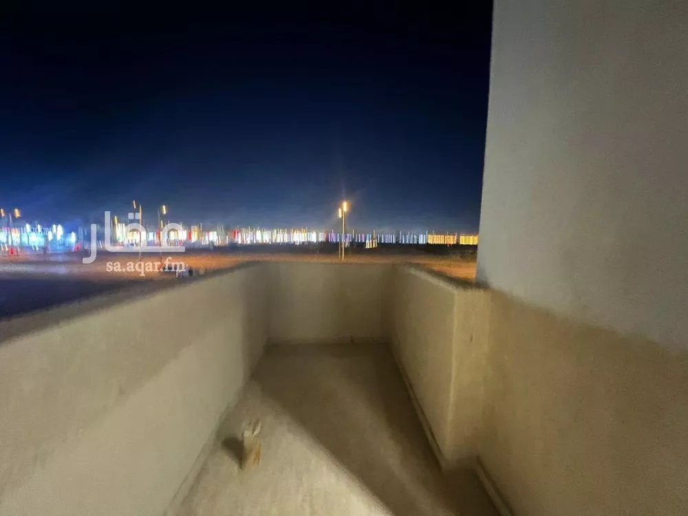 5 bedroom floor in Tuwaiq 8