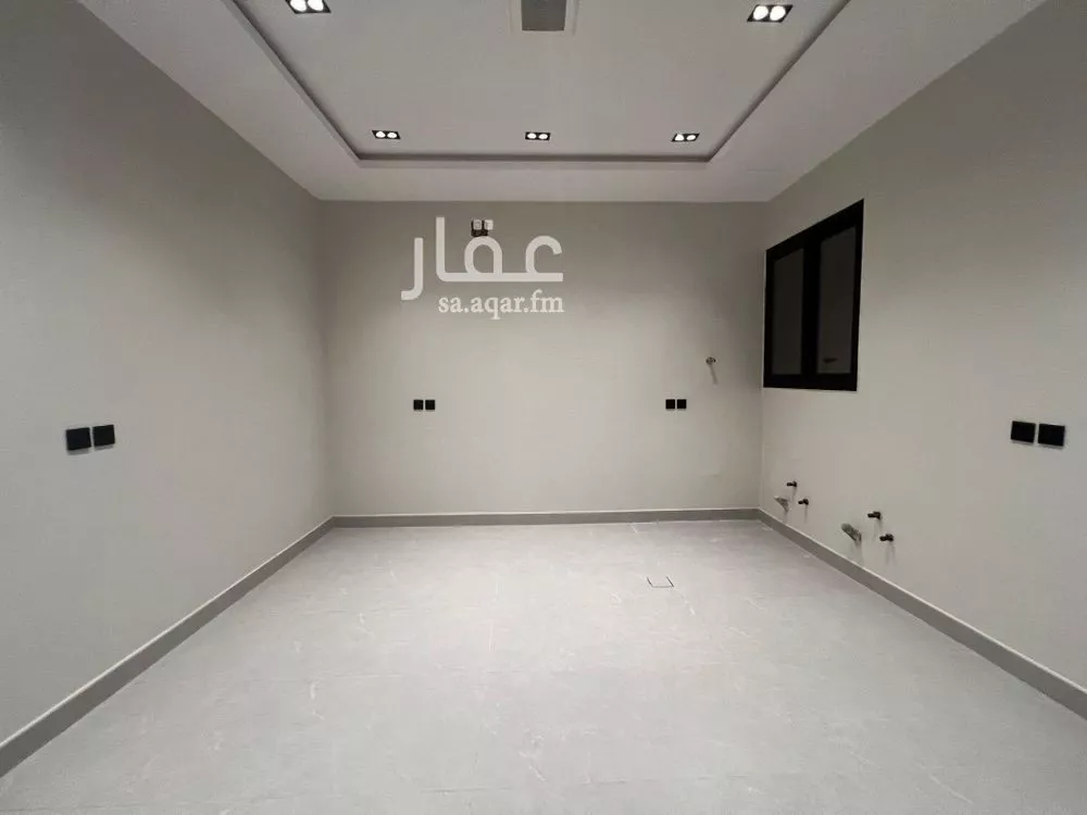 5 bedroom floor in Tuwaiq 9
