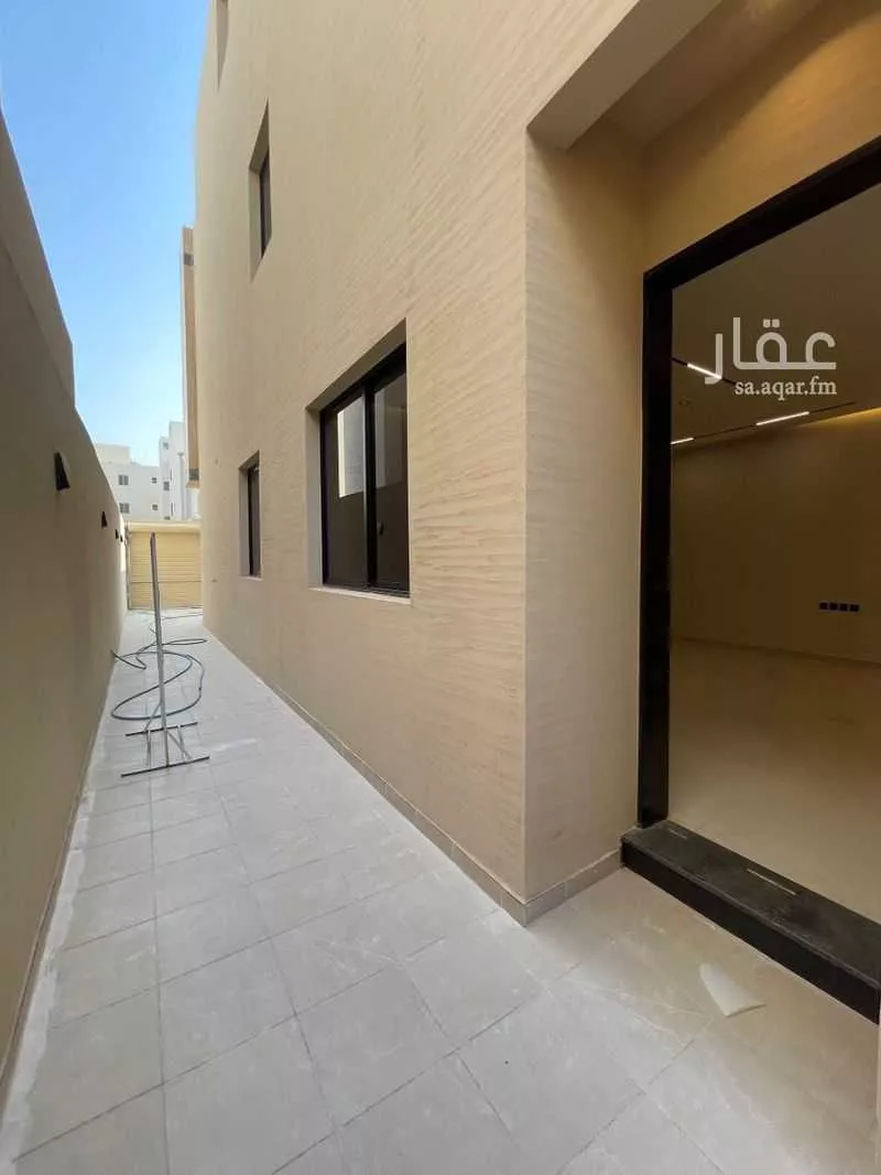 4 bedroom floor in Ash Sharq 4
