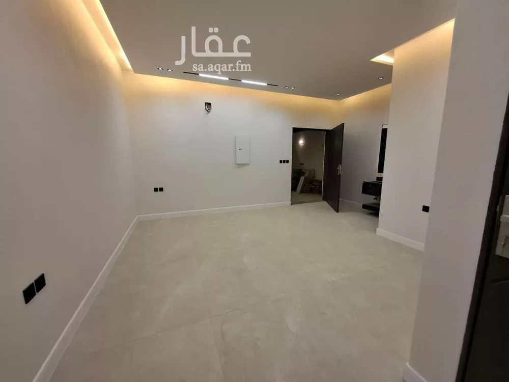 4 bedroom floor in Badr 12