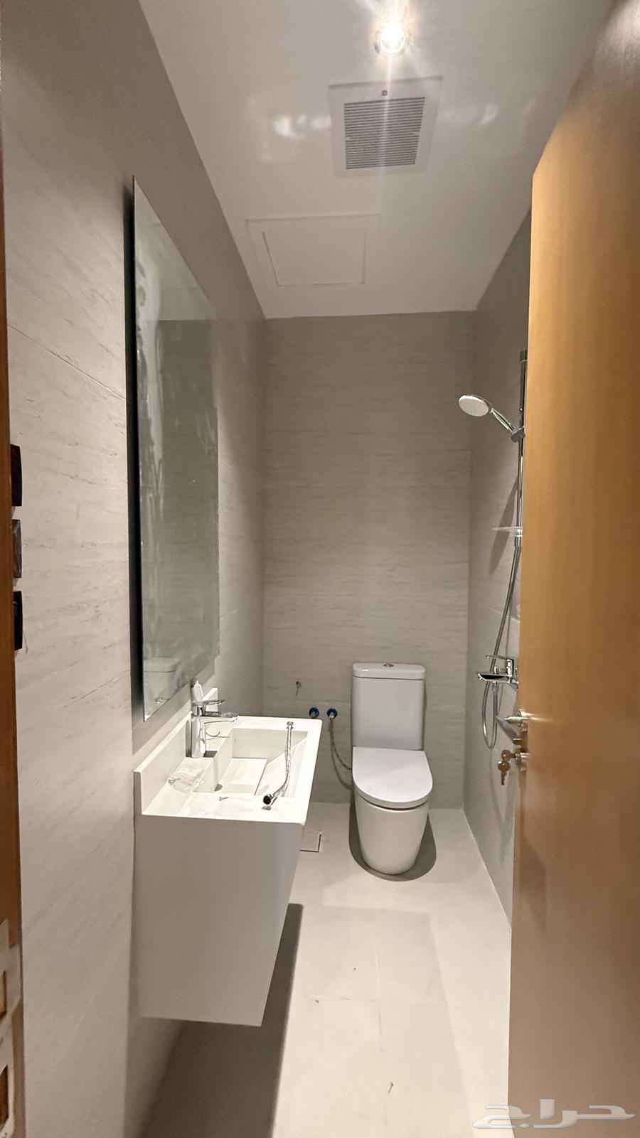 4 bedroom apartment in Mishrifah, Jeddah 15