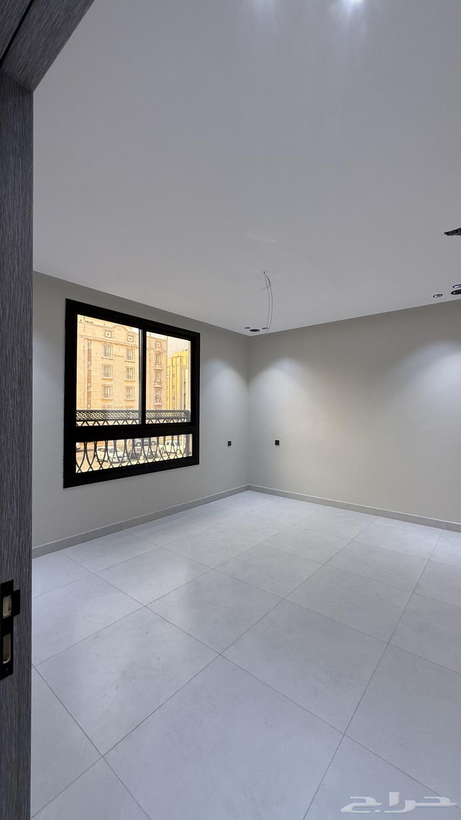 4 bedroom apartment in Mishrifah, Jeddah 9