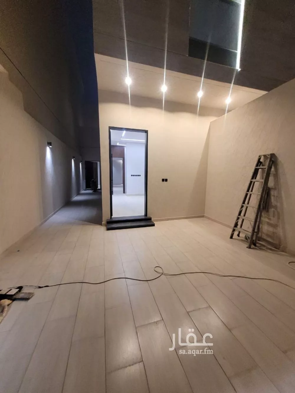 3 bedroom floor in Dhahrat Namar 11