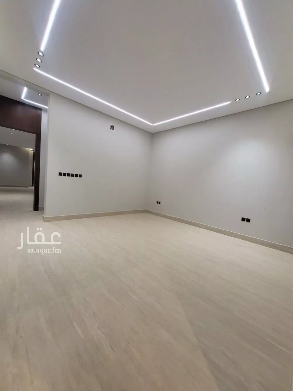 3 bedroom floor in Dhahrat Namar 13