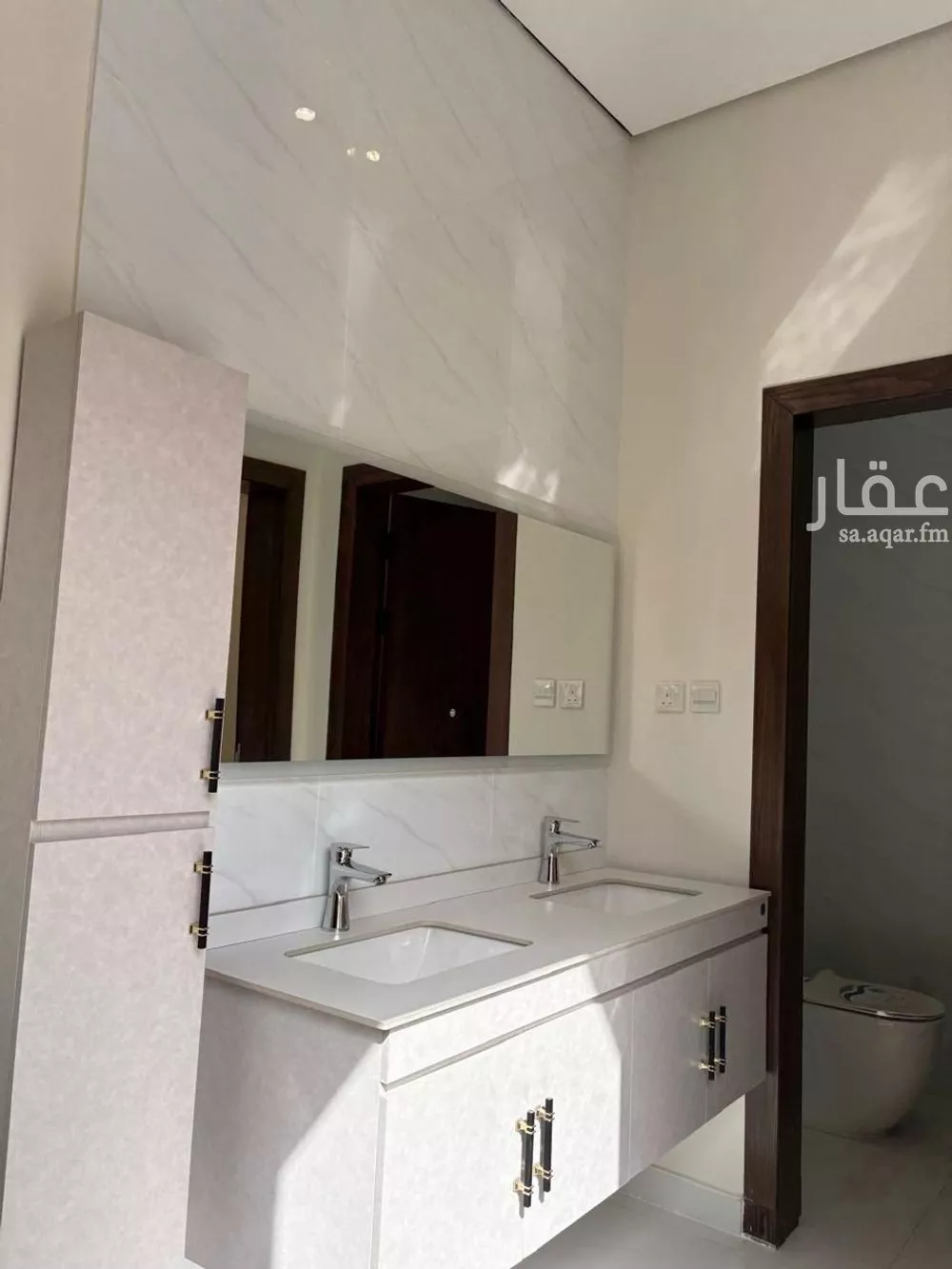 دور 5 غرف في السعادة 19