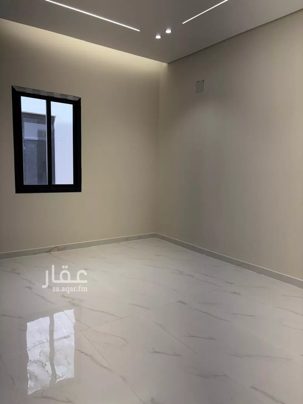 دور 5 غرف في السعادة 36