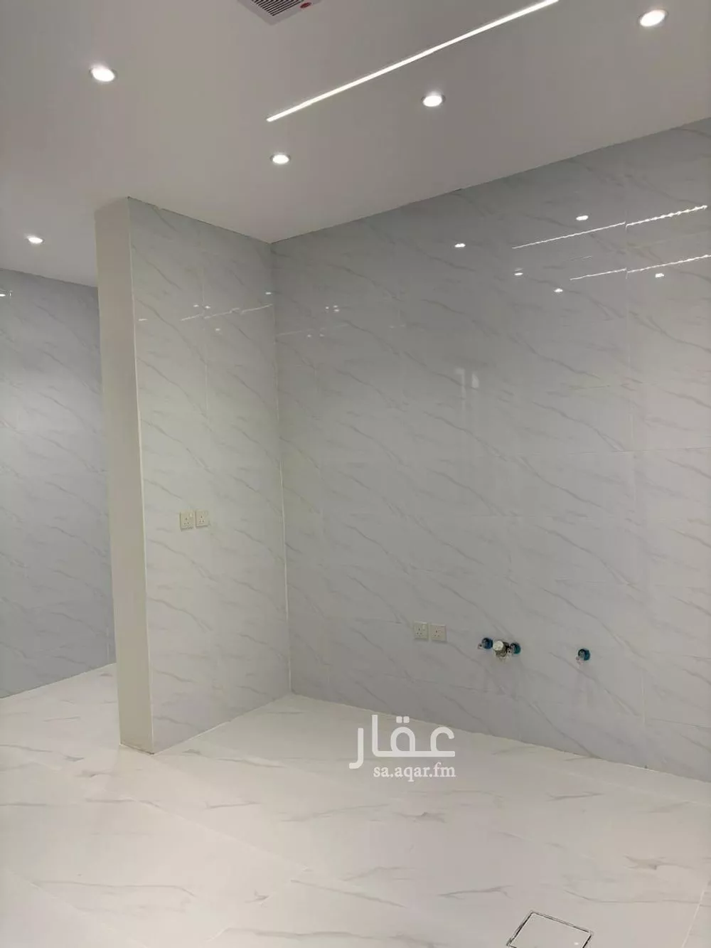 دور 5 غرف في السعادة 39