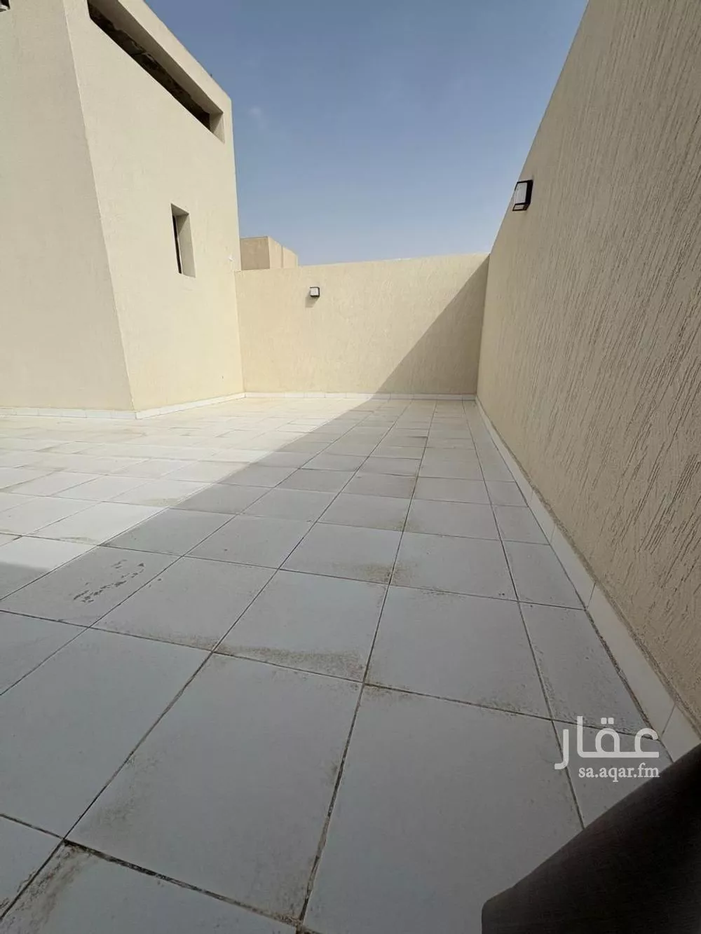 دور 5 غرف في السعادة 45