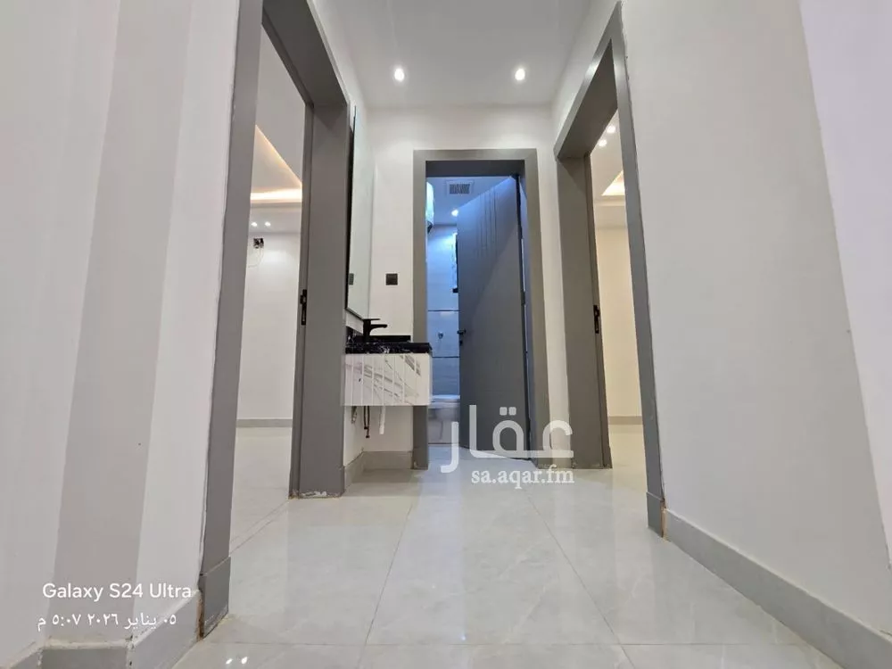 4 bedroom floor in Badr 11