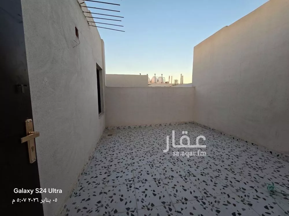 4 bedroom floor in Badr 13