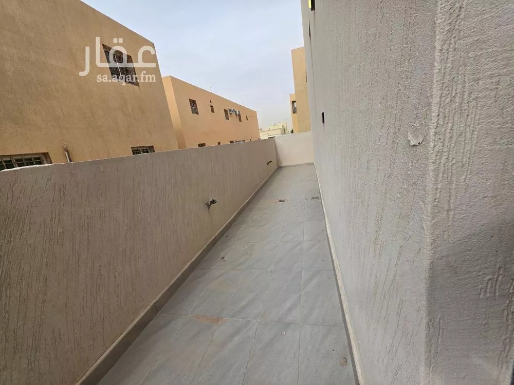 4 bedroom floor in Al Munsiyah 12
