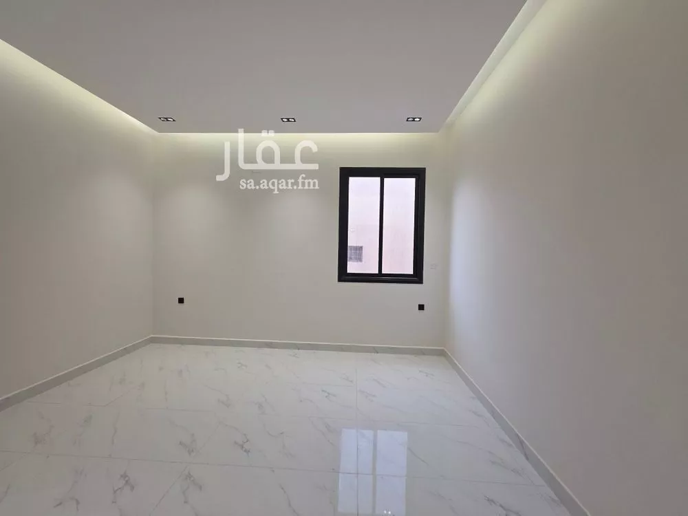 4 bedroom floor in Al Munsiyah 7