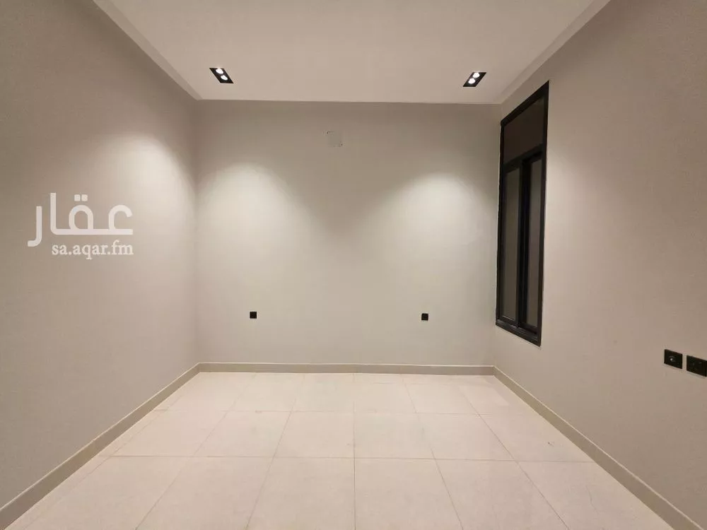 4 bedroom floor in Al Yarmouk 11