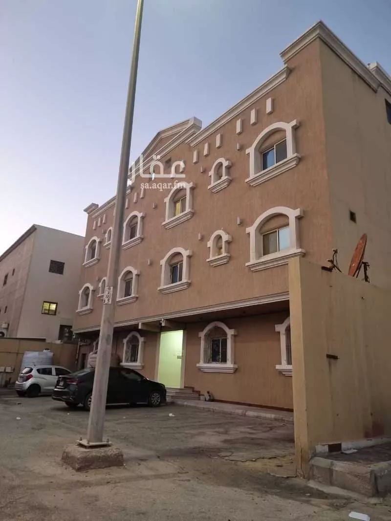 5 bedroom apartment in Al Aziziyah, Eastern Province 2