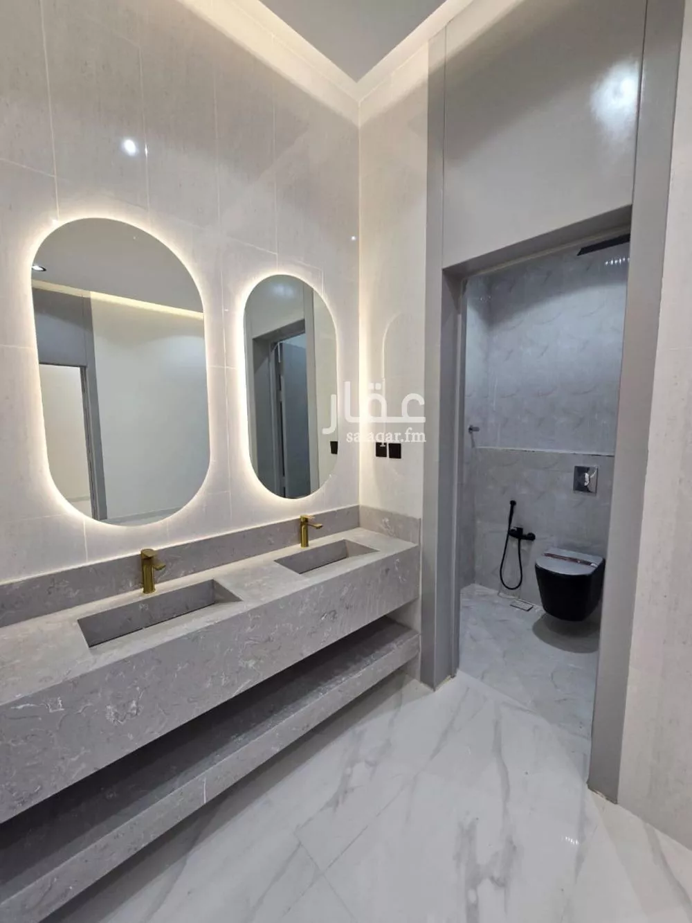 5 bedroom floor in Ash Sharq 5